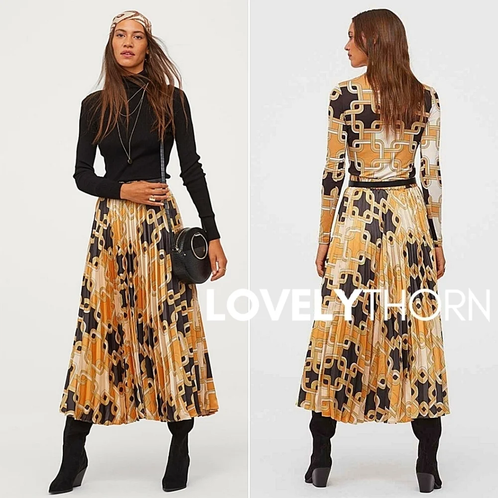H&M // ltd ed richard allan pleated satin scarf print elastic waist long skirt - Picture 7 of 12